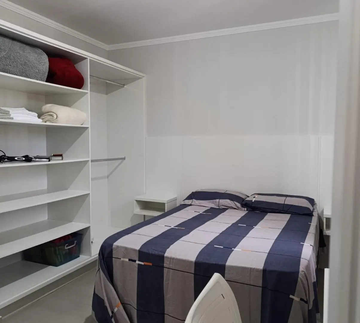 Agradavel Apartamento Em Bairro Silencioso... كامبوريو شقة